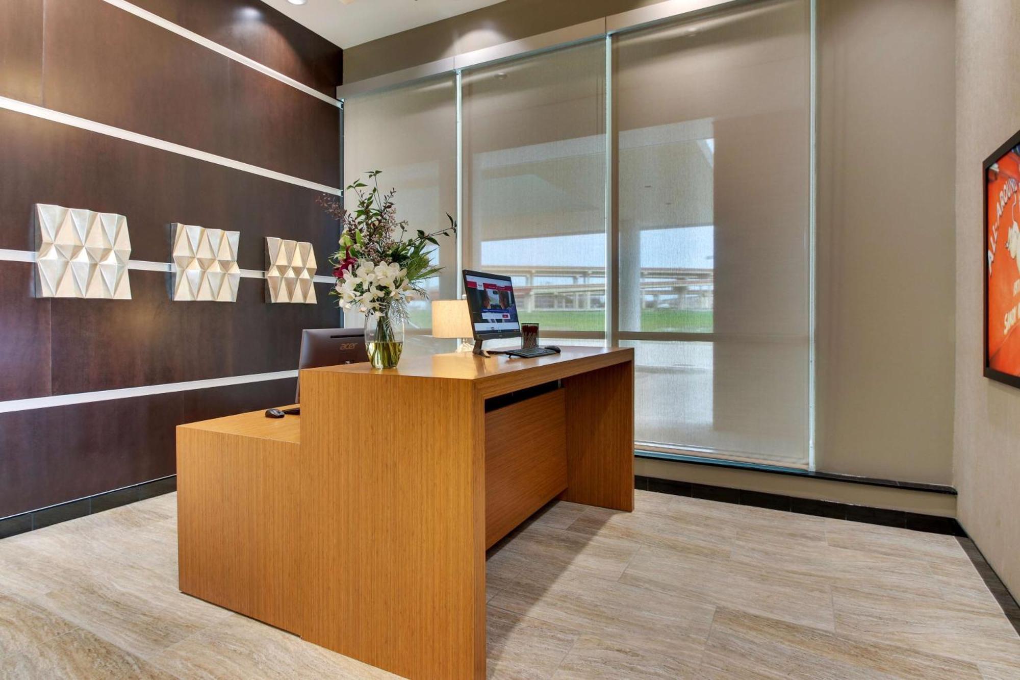 Drury Plaza Hotel Dallas 리처드슨 외부 사진